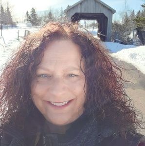 Meet your Posher, Tina